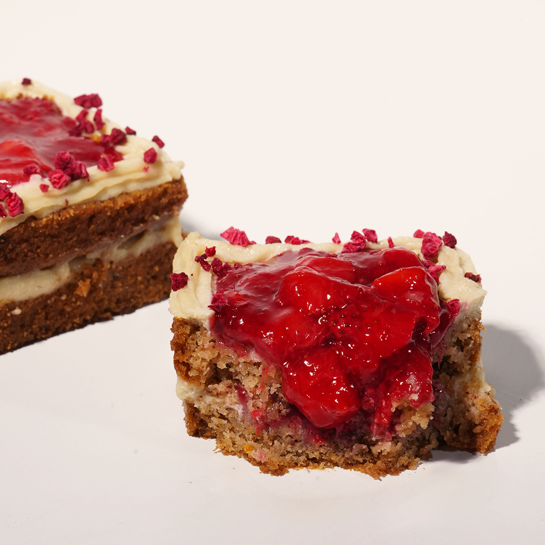 Strawberry & Cream Cake