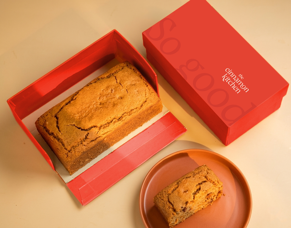 Saffron, Almond & Orange Travel Cake