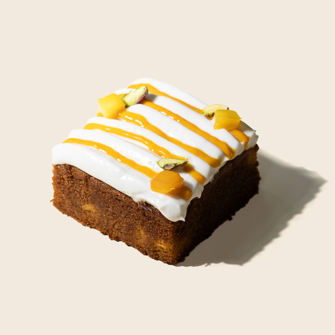 Mango & Vanilla Cake