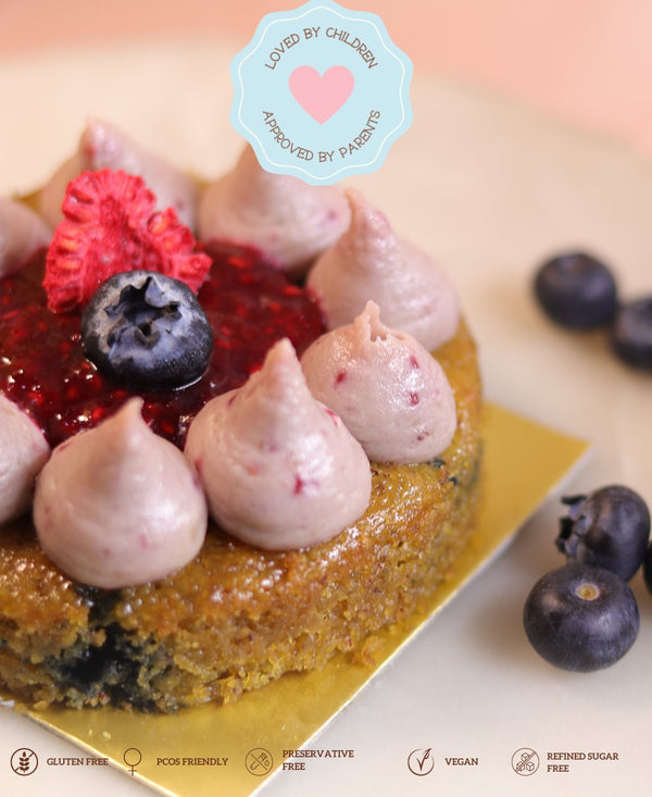 Berry & Cream Cake (Only For Delhi NCR)