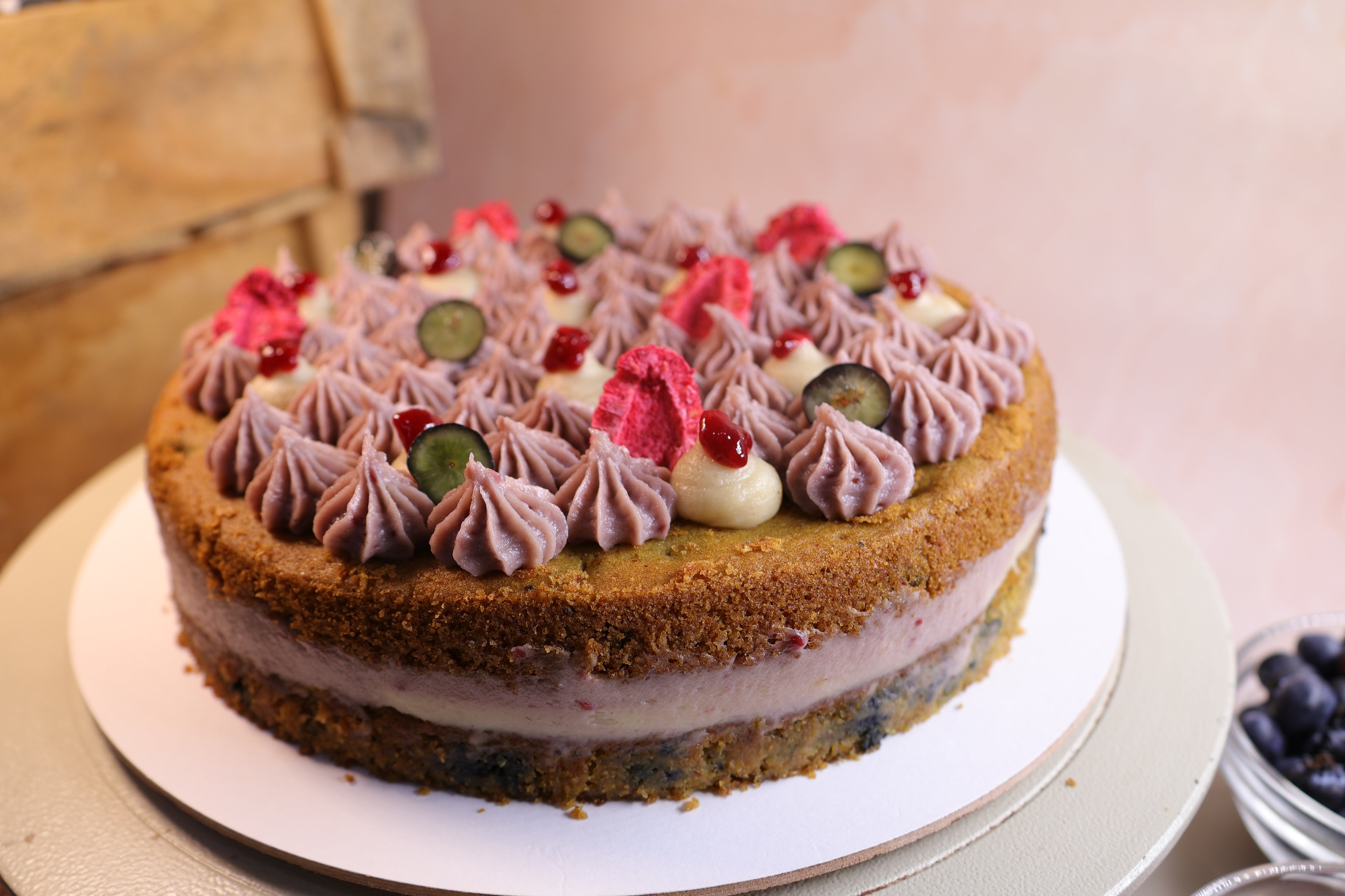 Berry & Cream Cake