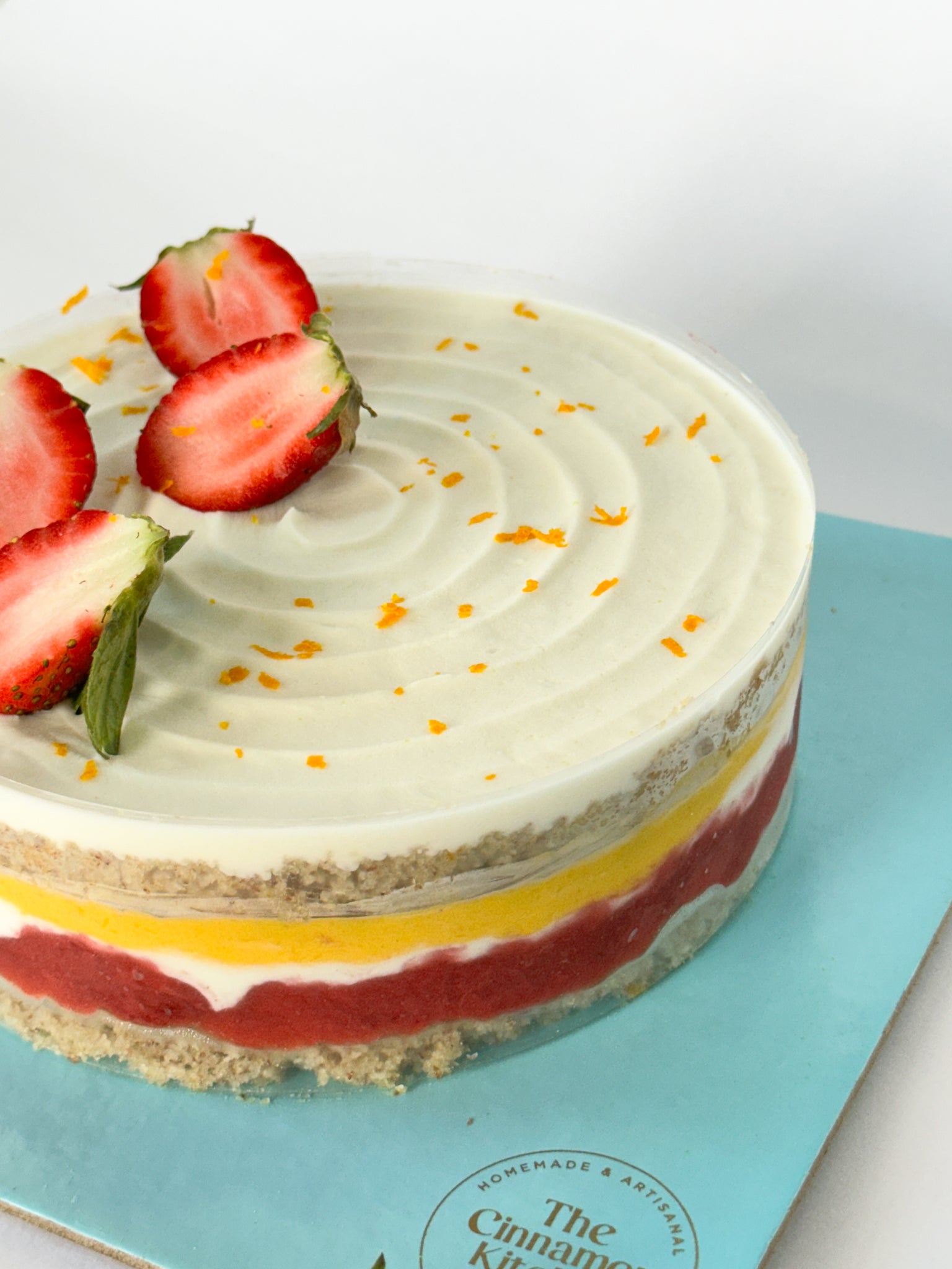 Sugar-Free Mango & Strawberry Cake
