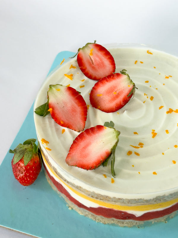 Keto Mango & Strawberry Cake(Only For Delhi NCR)