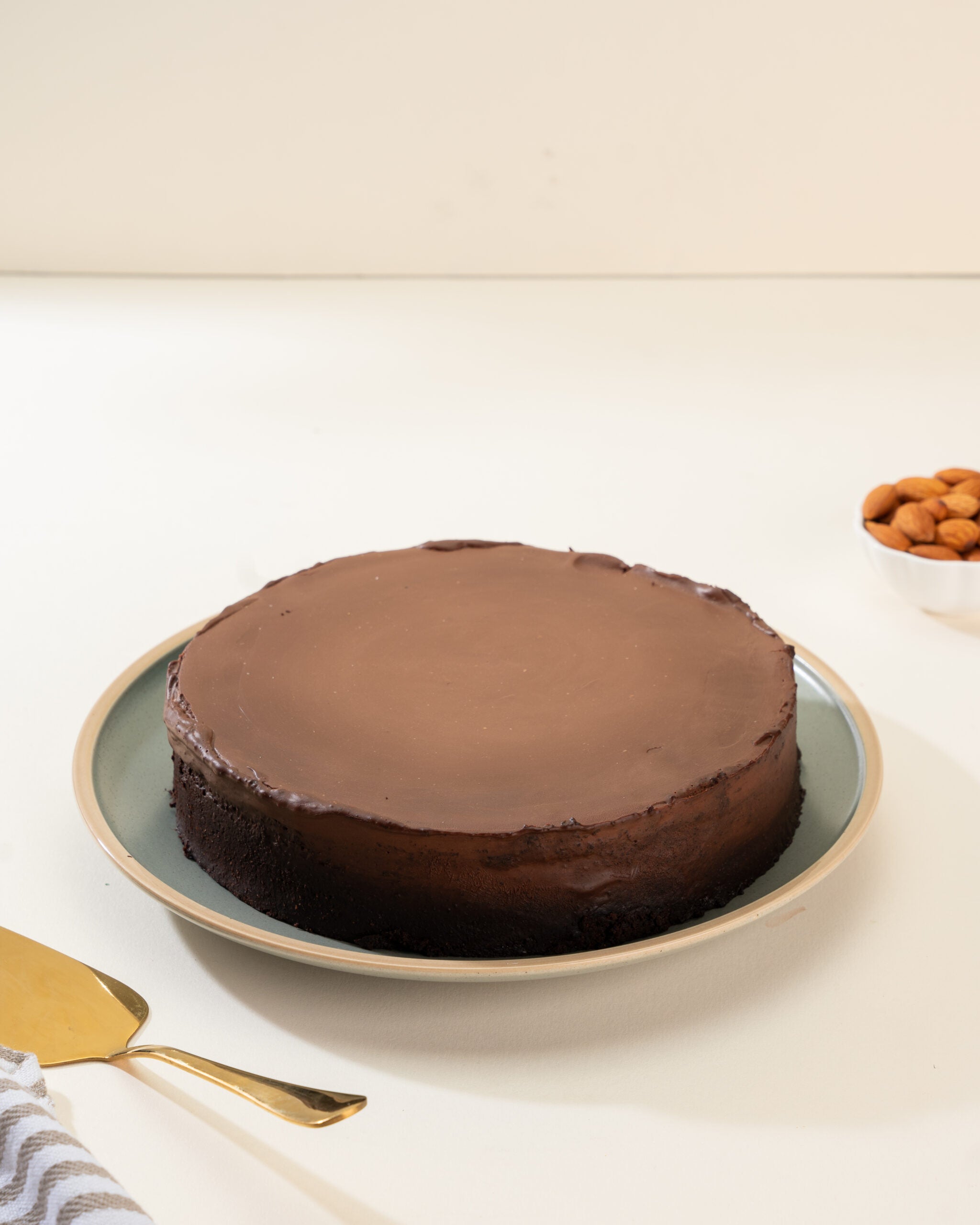 Sugar-Free & Flourless Cacao Cake